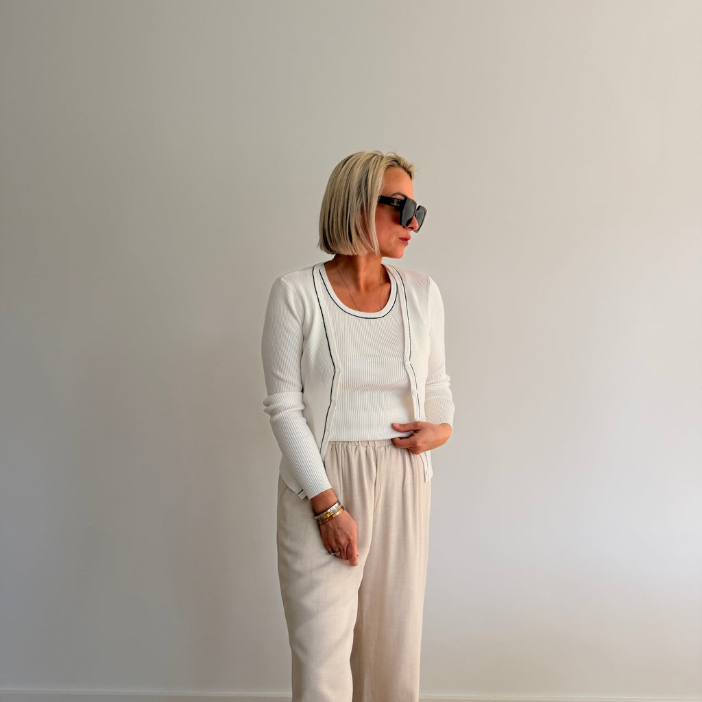 Ensemble femme chic – ensemble gilet et débardeur – ensemble blanc élégant – ensemble deux pièces femme – tenue minimaliste chic – ensemble été femme – look élégant femme