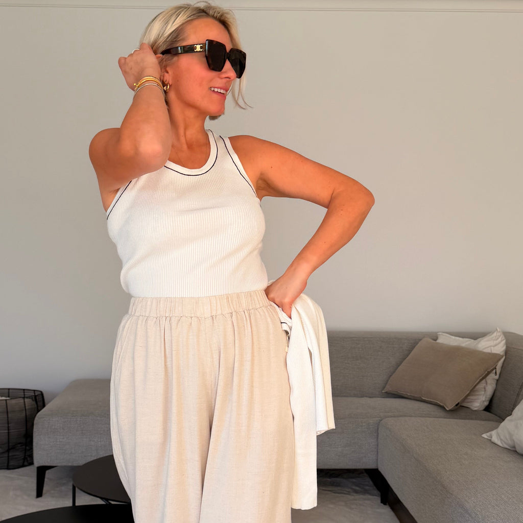 Ensemble femme chic – ensemble gilet et débardeur – ensemble blanc élégant – ensemble deux pièces femme – tenue minimaliste chic – ensemble été femme – look élégant femme