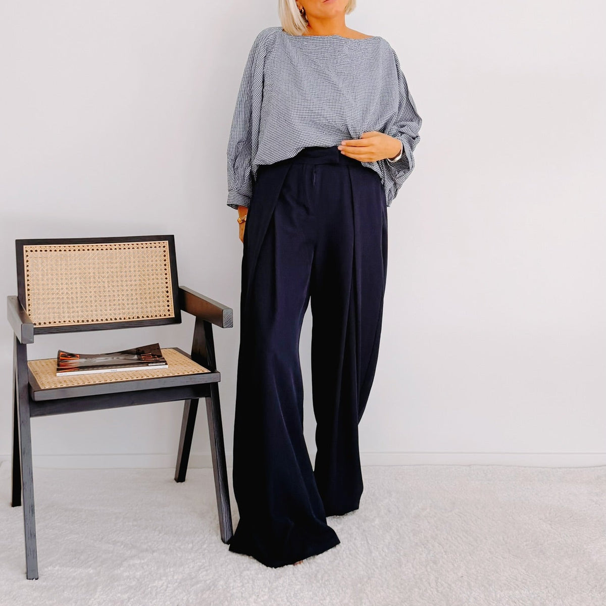 Pantalon large bleu marine femme effet portefeuille – Marius