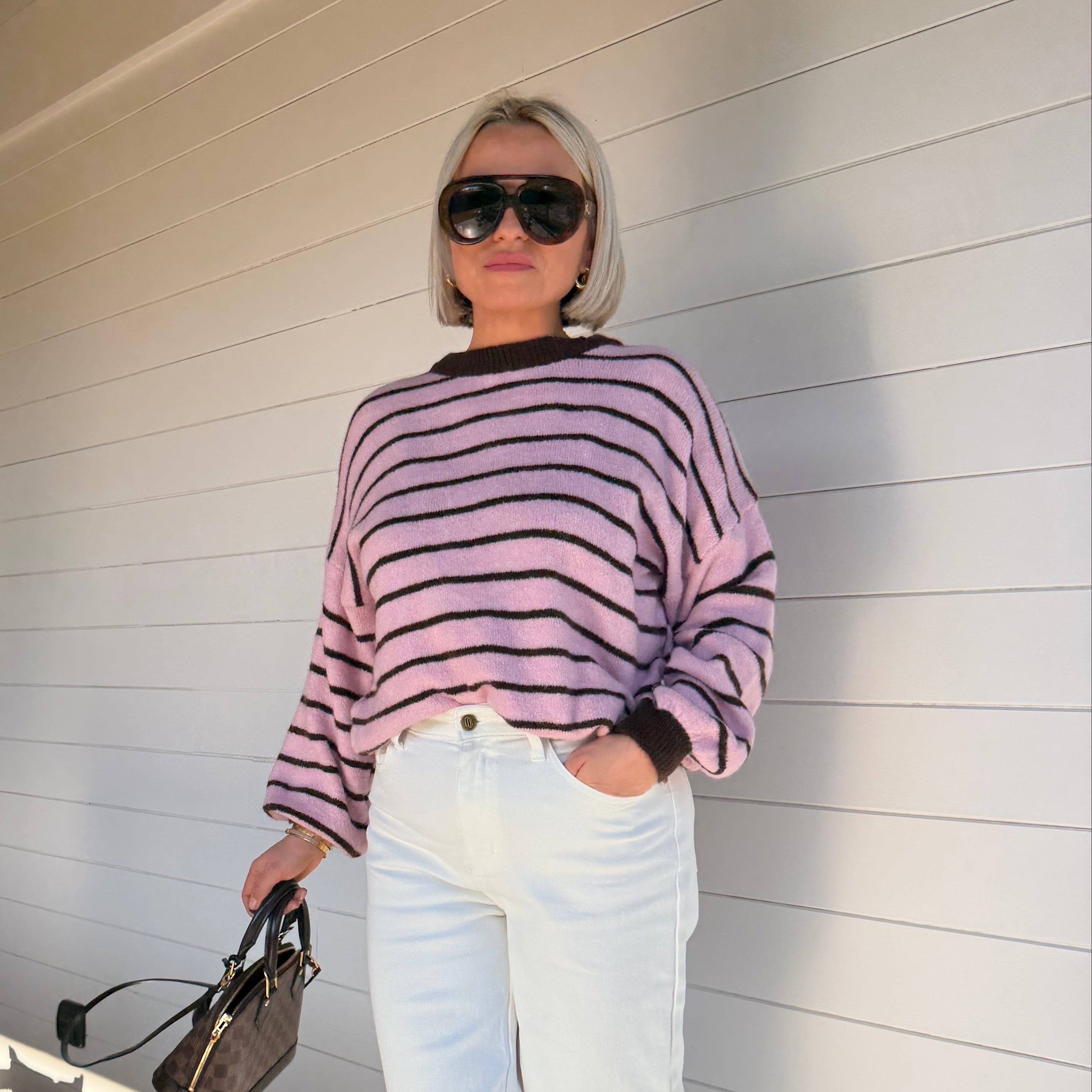 pull rose femme
pull rayé femme
pull oversize femme
pull tendance femme
pull casual chic
pull doux femme
look casual femme
pull mi-saison femme