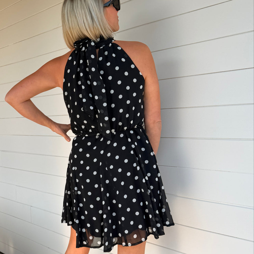 robe noire à pois femme
robe élégante femme
robe chic femme
robe courte femme
robe soirée femme
robe tendance femme