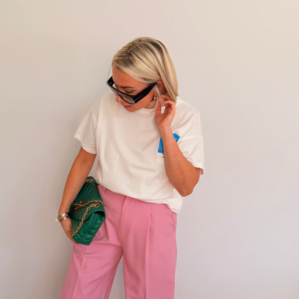 t-shirt femme blanc imprimé
t-shirt miami femme
t-shirt été femme tendance
t-shirt dos imprimé femme
t-shirt casual chic femme
t-shirt coton femme
look été femme 2026
t-shirt style ibiza miami