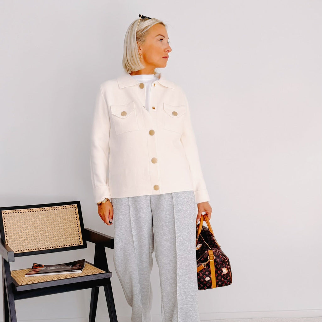 Gilet veste écru femme à boutons dorés – Lou