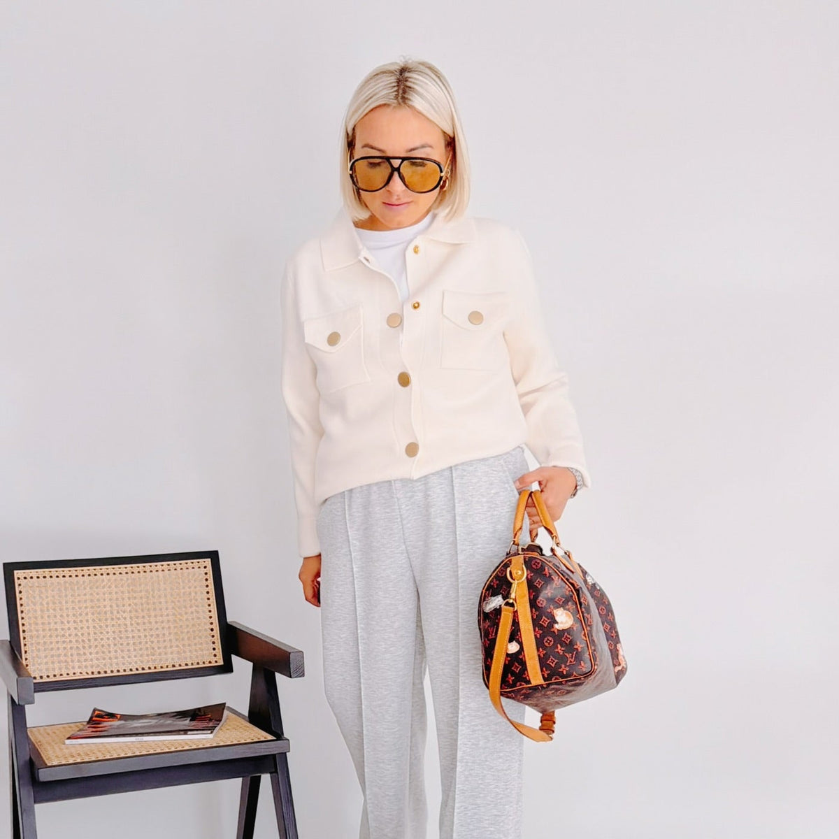 Gilet veste écru femme à boutons dorés – Lou