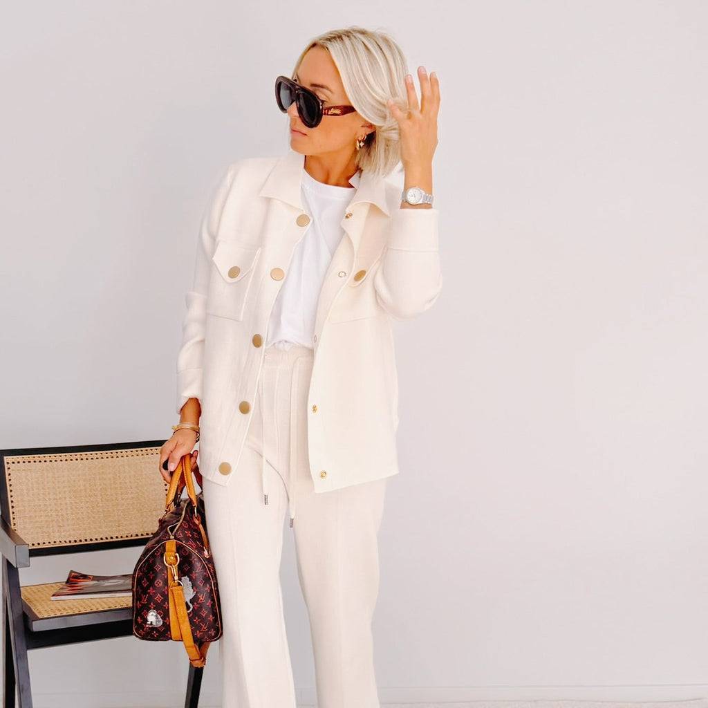 Gilet veste écru femme à boutons dorés – Lou